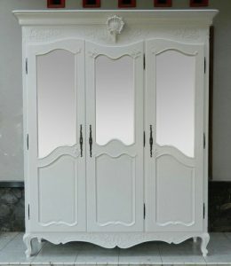 Model Minimalis Lemari Pakaian 3 Pintu Duco